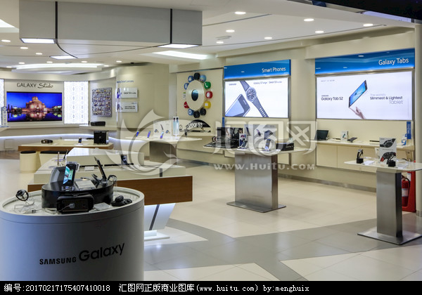 机场电子产品与日用百货专卖店 现代旅行者的出行良伴